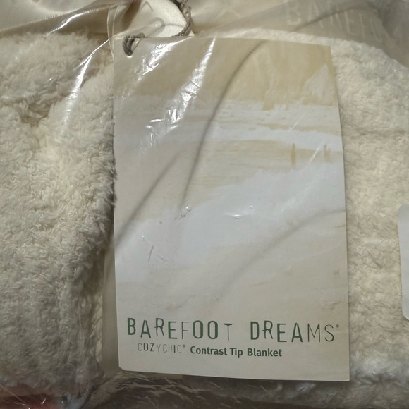 NWT Barefoot Dreams Throw Blanket | cream + white - Picture 4 of 4